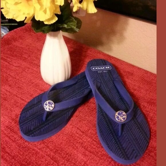COACH BLUE SIGNATURE WOMEN'S SANDALS 7/8 - Picture 1 of 3